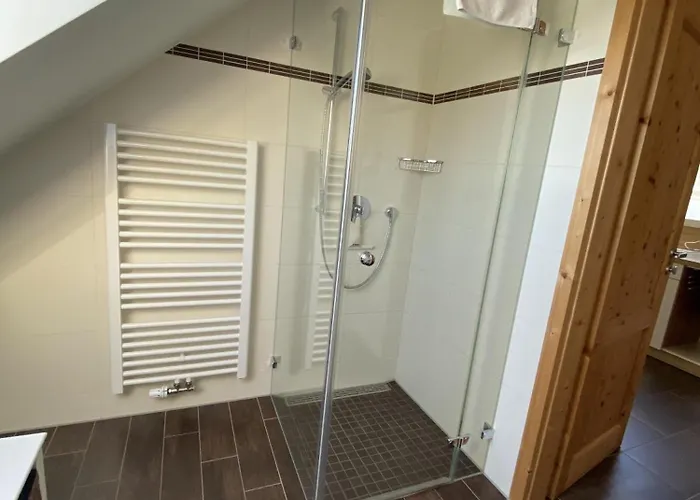 Appartementhaus Zur Bergwiese Semesterbostad Furstenau (Saxony)